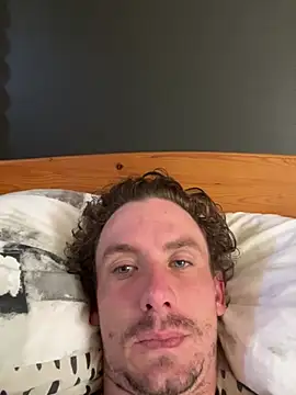 Snapshot of bradleyjamesmc chatting on 01-18-25, 09:13 bradleyjamesmc online show from 01-18-25, 09:13