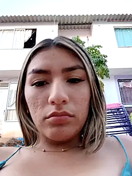 GIRL DONCELLA online show from 12-18-24, 10:35