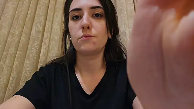 AlejandraDelaney online show from 01-01-25, 03:14