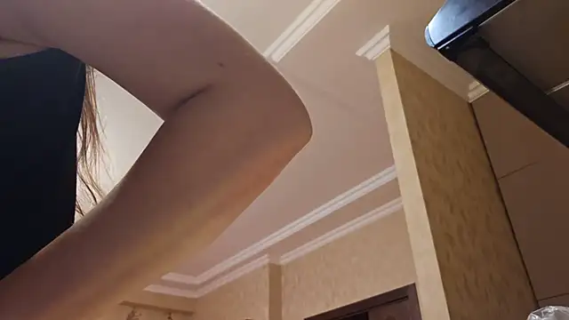 AlejandraDelaney online show from 01-28-25, 05:03