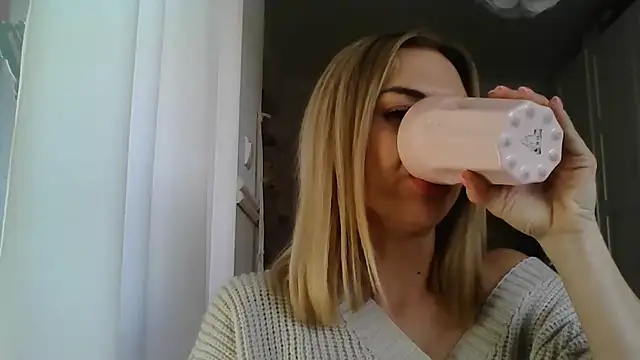 Snapshot of ashley_xlove chatting on 02-05-25, 12:49 ashley xlove online show from 02-05-25, 12:49