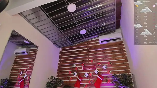 Sapphire Venuss online show from 12-24-24, 01:38