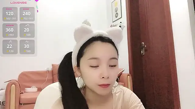 Snapshot of QQ88-99 chatting on 12-28-24, 09:20 QQ88-99 online show from 12-28-24, 09:20