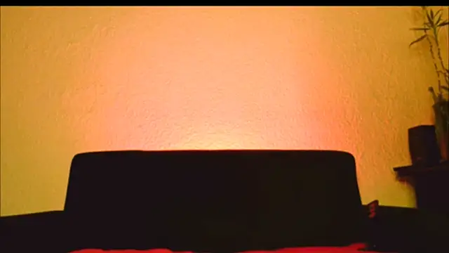 Snapshot of miabeautyxx chatting on 03-01-25, 11:06 miabeautyxx online show from 03-01-25, 11:06