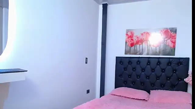 lily f00x online show from 12-05-25, 12:36