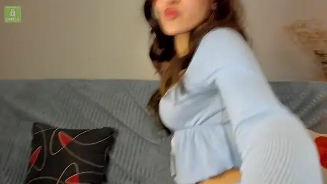 Snapshot of erika_hoiree chatting on 12-06-24, 03:19 erika hoiree online show from 12-06-24, 03:19