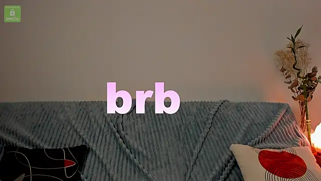 Snapshot of erika_hoiree chatting on 12-10-24, 01:11 erika hoiree online show from 12-10-24, 01:11