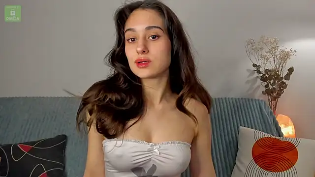 Snapshot of erika_hoiree chatting on 03-20-25, 12:40 erika hoiree online show from 03-20-25, 12:40