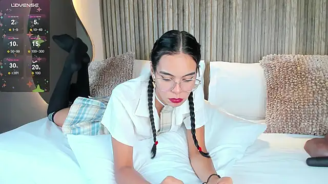 Snapshot of AnahinClar chatting on 11-12-25, 05:24 AnahinClar online show from 11-12-25, 05:24