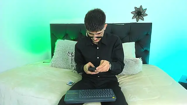 PhilipRich online show from 03-20-25, 04:42