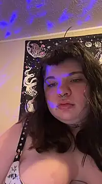 juicygoth909 online show from 02-15-25, 07:27