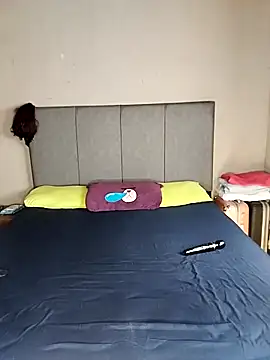 Snapshot of ThickPearlx23 chatting on 09-18-25, 07:54 ThickPearlx23 online show from 09-18-25, 07:54