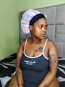 Snapshot of ThickPearlx23 chatting on 11-27-25, 06:54 ThickPearlx23 online show from 11-27-25, 06:54