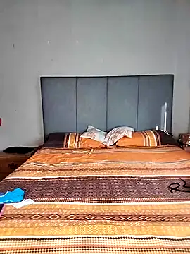 ThickPearlx23 online show from 04-01-26, 06:14