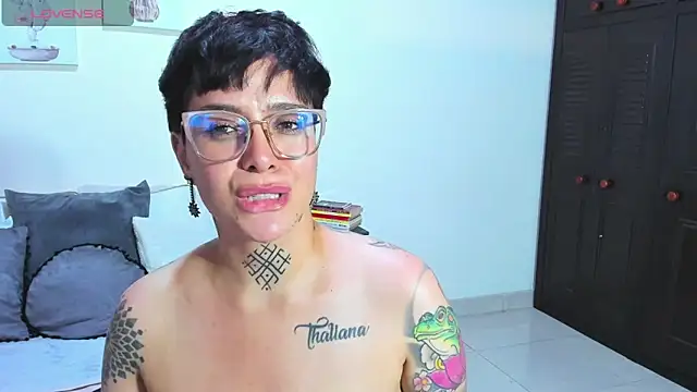 Snapshot of KatInk chatting on 12-05-24, 11:18 KatInk online show from 12-05-24, 11:18