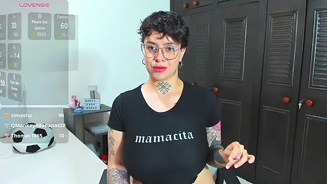 Snapshot of KatInk chatting on 02-17-25, 01:32 KatInk online show from 02-17-25, 01:32