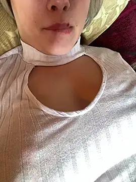 Snapshot of 69Laura696 chatting on 02-22-25, 09:12 69Laura696 online show from 02-22-25, 09:12