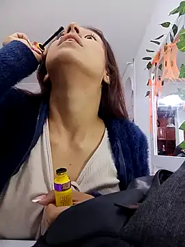 Luci And Sofi online show from 10-09-25, 01:20