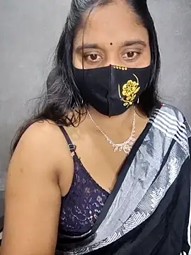 Hot Maleka online show from 09-08-25, 06:51