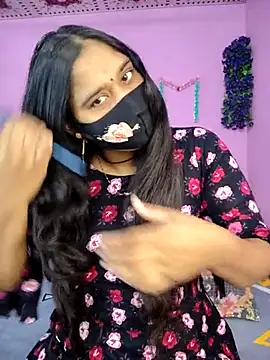 Hot Maleka online show from 11-25-25, 01:27