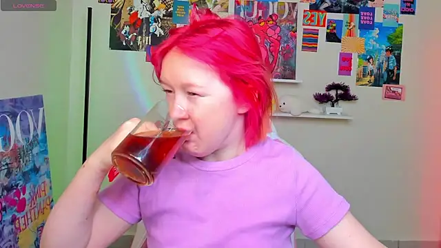 Sara Robinson online show from 03-18-25, 02:58