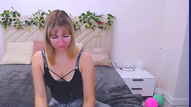 Incredible Ariela online show from 09-16-25, 05:41