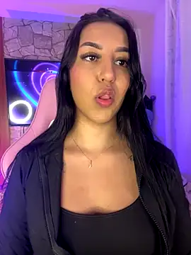 Tamara Roberts1 online show from 11-26-25, 02:01