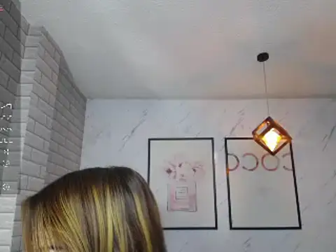 Snapshot of _Charlotte_v chatting on 03-11-25, 02:07 Charlotte v online show from 03-11-25, 02:07