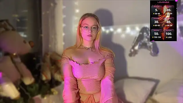 JacyWinslat online show from 01-24-25, 05:42