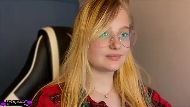 JacyWinslat online show from 02-21-25, 09:32