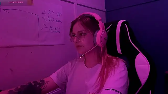 JacyWinslat online show from 03-21-25, 06:18