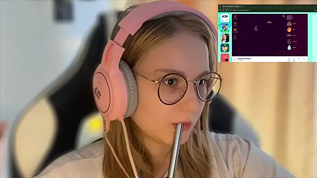 JacyWinslat online show from 09-25-25, 09:46