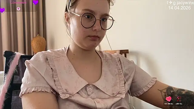 JacyWinslat online show from 04-14-26, 09:59