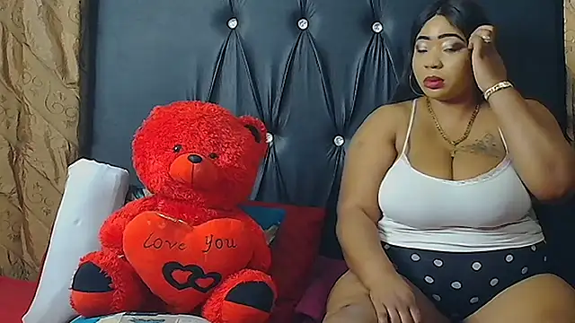 HUMONGUOUSTITSS online show from 10-16-25, 05:03