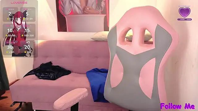 vittorialombardi   online show from 10-25-25, 08:11