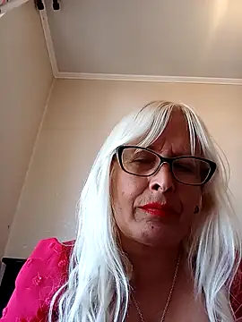 Snapshot of Rousmk1 chatting on 12-01-24, 06:19 Rousmk1 online show from 12-01-24, 06:19