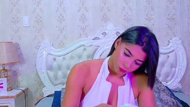 TiaraRosse online show from 10-08-25, 04:10