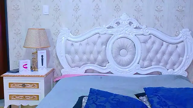 TiaraRosse online show from 01-16-26, 12:09