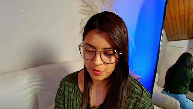 Rebeca Williams  online show from 02-06-25, 02:11