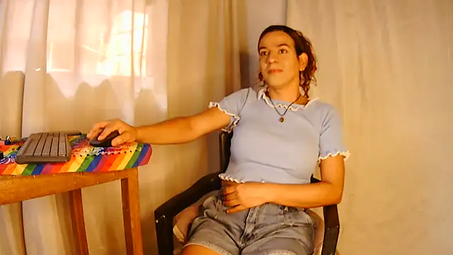 Oh Tique online show from 02-16-25, 05:15