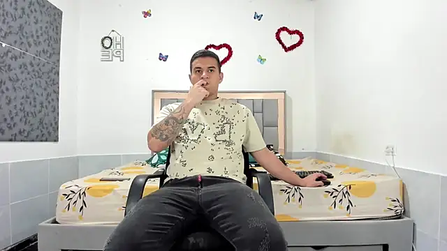 simookeler online show from 10-26-25, 02:39