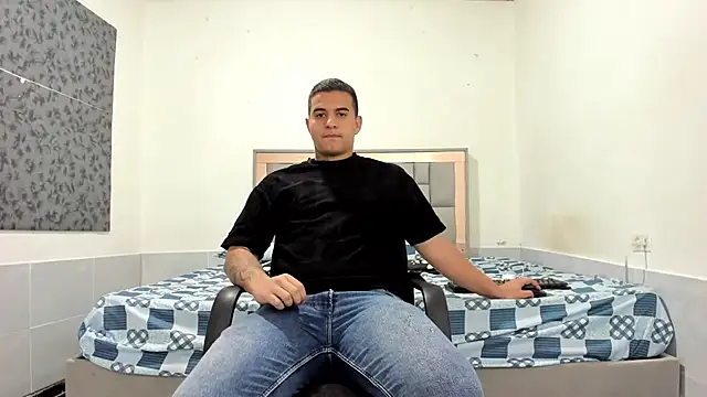 Snapshot of simookeler chatting on 01-09-26, 05:37 simookeler online show from 01-09-26, 05:37