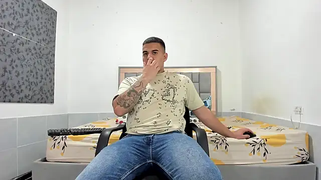 Snapshot of simookeler chatting on 01-31-26, 11:58 simookeler online show from 01-31-26, 11:58