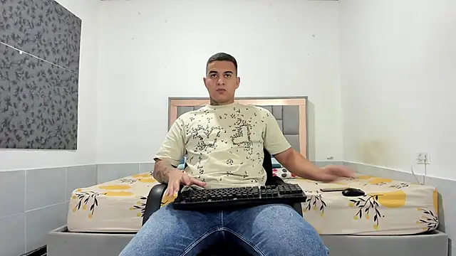 Snapshot of simookeler chatting on 02-01-26, 06:50 simookeler online show from 02-01-26, 06:50