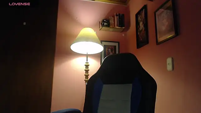 bunnyemilyrose36 online show from 12-24-24, 06:22