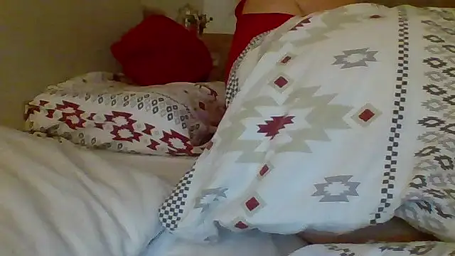 Snapshot of priselvis23 chatting on 10-13-25, 07:25 priselvis23 online show from 10-13-25, 07:25