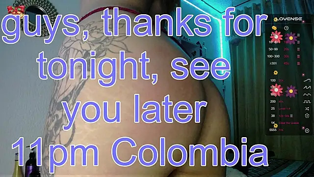 Snapshot of Soffy-brooks chatting on 02-14-25, 04:15 Soffy-brooks online show from 02-14-25, 04:15