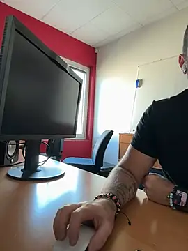 Ringhio199 online show from 12-27-24, 02:12