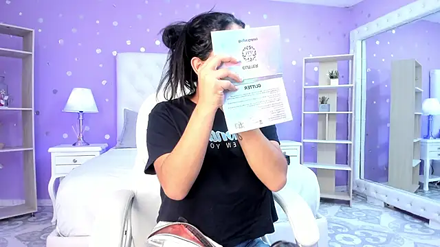 scarlette 15  online show from 09-18-25, 03:30