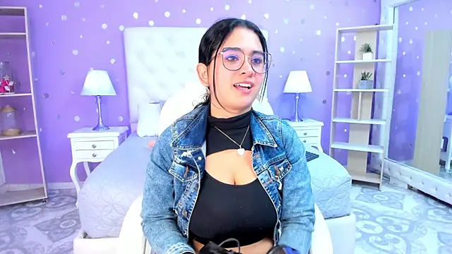 scarlette 15  online show from 10-11-25, 03:28